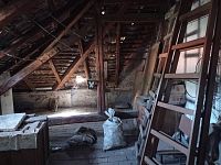 Prodej id. 1/2 historického domu se zahradou v centru Mikulova. - IMG_20220720_153637.jpg