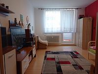 Byt 3+1 se 3 lodžiemi v blízkosti centra Mikulova - IMG_20250909_100929.jpg