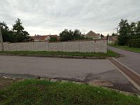 Pozemek určený k výstavbě rodinného domu v městysi Drnholec - IMG_20250916_101939.jpg