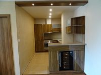 Pronájem kompletně zařízeného bytu 2+kk v centru Mikulova