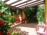 Rodinný dům s krásnými výhledy, umístěný na úpatí Pálavy v obci Klentnice. - IMG_20260604_101522.jpg