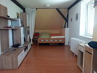 Rodinný dům s krásnými výhledy, umístěný na úpatí Pálavy v obci Klentnice. - IMG_20260604_104325.jpg