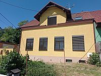 Rodinný dům s krásnými výhledy, umístěný na úpatí Pálavy v obci Klentnice. - IMG_20260604_105218.jpg