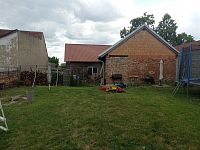 Rodinný dům s rozlehlou zahradou v centru městyse Drnholec. - IMG_20260617_150601.jpg