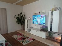 Rodinný dům s rozlehlou zahradou v centru městyse Drnholec. - IMG_20260617_152104.jpg