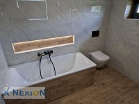Novostavba RD 5+kk, CP 1.294 m2 Rebešovice - Koupelna s vanou a sprchovým koutem ve 3.NP
