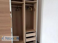 Pronájem bytu 1+1 Brno-Táborského nábřeží, UP 45 m2 - Detail šatní skříně