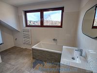 Podkrovní apartmán 3+kk s balkonem | Šumava – Nová Pec | klid, příroda, druhé bydlení - IMG_2423_HDR.jpeg