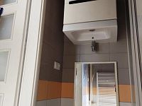 Pronájem atypického bytu 2+k.k. v centru Kutné Hory - 5.jpg