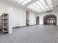 Pronájem velkých obchodních prostor v centru Kutné Hory - IMG_0991.jpg