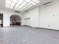 Pronájem velkých obchodních prostor v centru Kutné Hory - IMG_0992.jpg