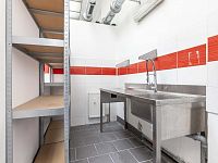 Pronájem velkých obchodních prostor v centru Kutné Hory - IMG_0994.jpg