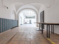 Pronájem velkých obchodních prostor v centru Kutné Hory - IMG_1000.jpg