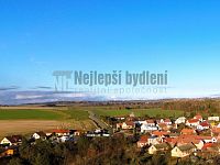 Stavební pozemek 505 m2 se stavebním povolením, Lipovec - DJI_0509.JPG