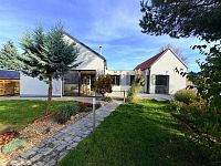 Bungalov 4+kk s velkým pozemkem Babice nad Svitavou - 2L.JPG