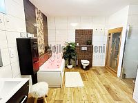 Bungalov 4+kk s velkým pozemkem Babice nad Svitavou - 9L.JPG