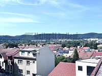 Pronájem podkrovního bytu 1+1 s terasou, Šeránkova, Brno - Žabovřesky - 6.JPG