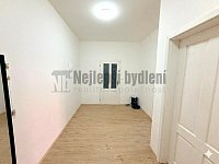 Prodej 3+kk, Jemnice, okr. Třebíč - 8 chodba.jpg