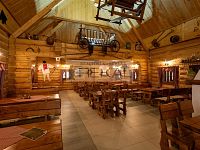 Koliba pod Ještědem  restaurace, motorest v Liberci při hlavním tahu - rekal-18.jpg