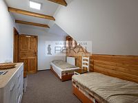 Koliba pod Ještědem  restaurace, motorest v Liberci při hlavním tahu - rekal-52.jpg