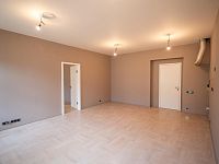 Prodej  bytu 2+kk,  Garážový BOX   pod uzavřením k bytu – v Top centru města , Praha 1 - pzm-19.jpg