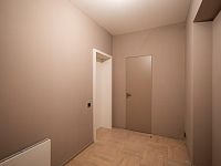 Prodej  bytu 2+kk,  Garážový BOX   pod uzavřením k bytu – v Top centru města , Praha 1 - pzm-29.jpg