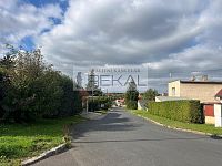 Dům v původní zástavbě  v krátké dojezdové vzdálenosti  na letiště  Praha - IMG_8999.jpg