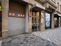 Prodej  bytu 2+kk,  Garáž k bytu – v Top centru města , Praha 1 - vjezd do garáže domu