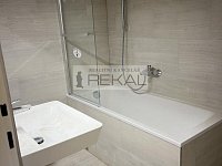 Byt 2+1 se dvěmi terasami V Londýnské ulici, nedaleko metra. - IMG_7853.jpeg