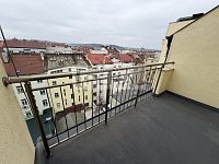 Byt 2+1 se dvěmi terasami V Londýnské ulici, nedaleko metra. - IMG_9445.jpeg