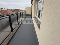 Byt 2+1 se dvěmi terasami V Londýnské ulici, nedaleko metra. - IMG_9454.jpeg