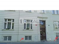 Nebytové obchodní prostory Vinohrady Praha 2 - okna  vstup do prostor.jpg