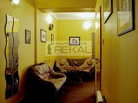 Pronájem zubní ordinace - čekárna 3B.jpg