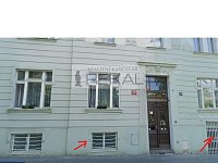 Nebytové obchodní prostory Vinohrady Praha 2 - okna  vstup do prostor.jpg