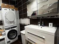 Rodinný dům s vlastním lesem - IMG_8556.jpg