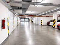 Prodej kompletně zařízeného bytu 3+kk s balkonem a garážovým stáním, 83,6 m², Praha 4 – Kunratice - garážové stání