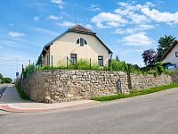 Historický dům s projektem  na druhý dům na pozemku pro samostatné dvougenerační bydlení - DD8DD6AB-DFA2-41E6-A8CE-9EACD3BCD255.jpg