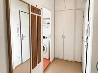 Byt 2 +kk s balkonem, Praha 7 Holešovice - 1046B8E9-DB0A-4112-B7F8-3DD9A55FE806.jpg