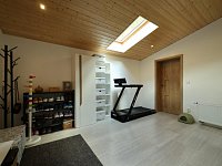 Rodinný dům s rozsáhlými pozemky a vlastním lesem v malebném Podještědí - R63_1356.JPG
