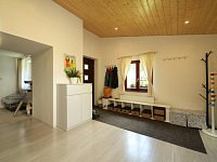Rodinný dům s rozsáhlými pozemky a vlastním lesem v malebném Podještědí - R63_1359.JPG