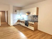 Pronájem bytu 2+kk 43 m², Praha 14 - Hloubětín, po rekonstrukci, nevybavený - Foto 3