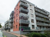 Pronájem bytu 2+kk/T, 57 m2, Praha 8 - Libeň, zařízený, šatna - Foto 11