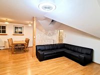 Pronájem podkrovního bytu 4+kk v rodinném domě, 120 m2, Praha-Petrovice, zařízený - Foto 4