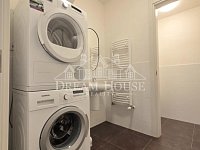 Pronájem mezonetového bytu 3+kk/T, 69 m2, Praha 9 - Libeň, parkovací stání - Foto 9