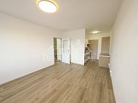 Pronájem bytu 2+kk, 45m2, Beroun-město, nezařízený, sklepní kóje, po rekonstrukci