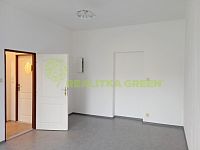 Pronájem bytu 2+KK, 32 m2 s balkonem, Šafaříkova ul., Tábor - 1734023971876.jpg