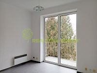 Pronájem bytu 2+KK, 32 m2 s balkonem, Šafaříkova ul., Tábor - 1734023971896.jpg