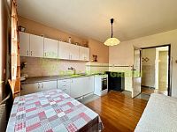 Prodej rodinného domu 6+kk + zahrada, Slušovice ul. Osvoboditelů, CP 464 m2 - IMG_6473.jpg