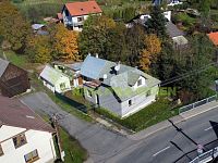 Prodej dvougeneračního domu v obci Všemina, okr. Zlín, CP 382 m2 - 841256a3-6953-46d7-9491-e7179b32878f.jpg