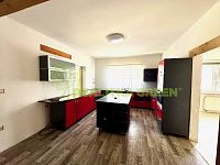 Prodej dvougeneračního domu v obci Všemina, okr. Zlín, CP 382 m2 - IMG_1203.jpg